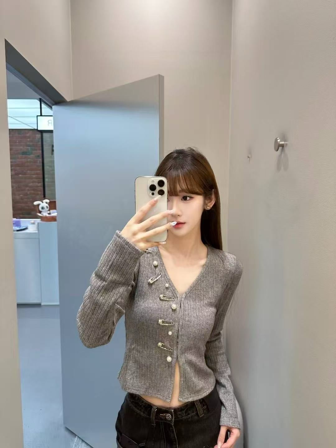 KINGWEN | Asymmetric Knit Cardigan with Sparkle (2 Color)