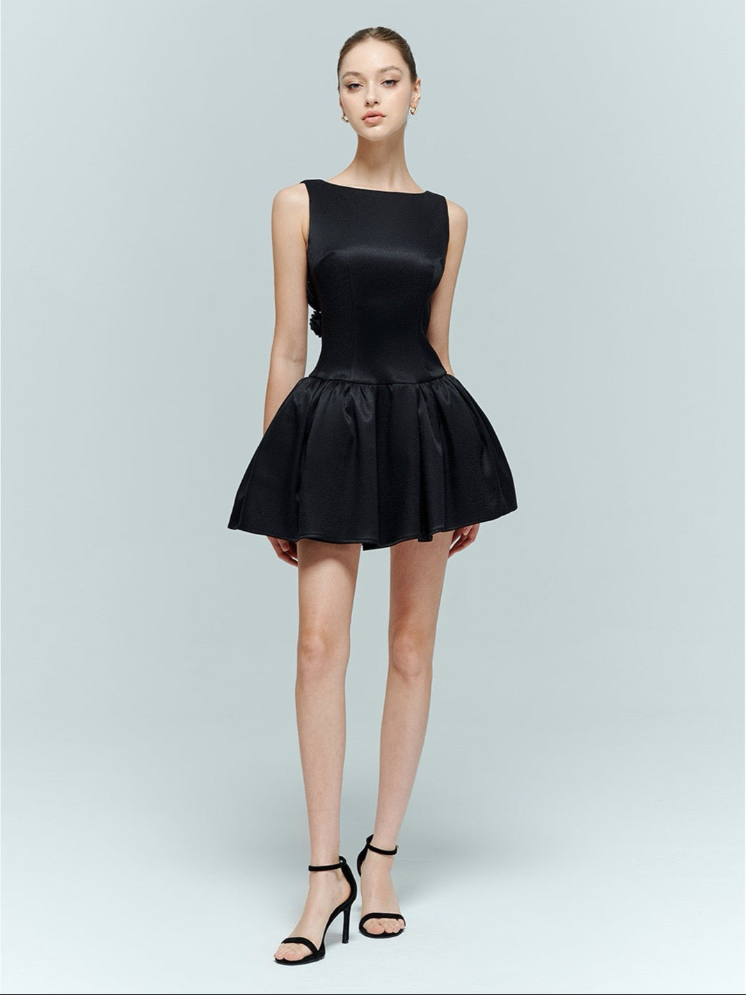 Artel Retro | Backless Floral Puff Dress (Black)