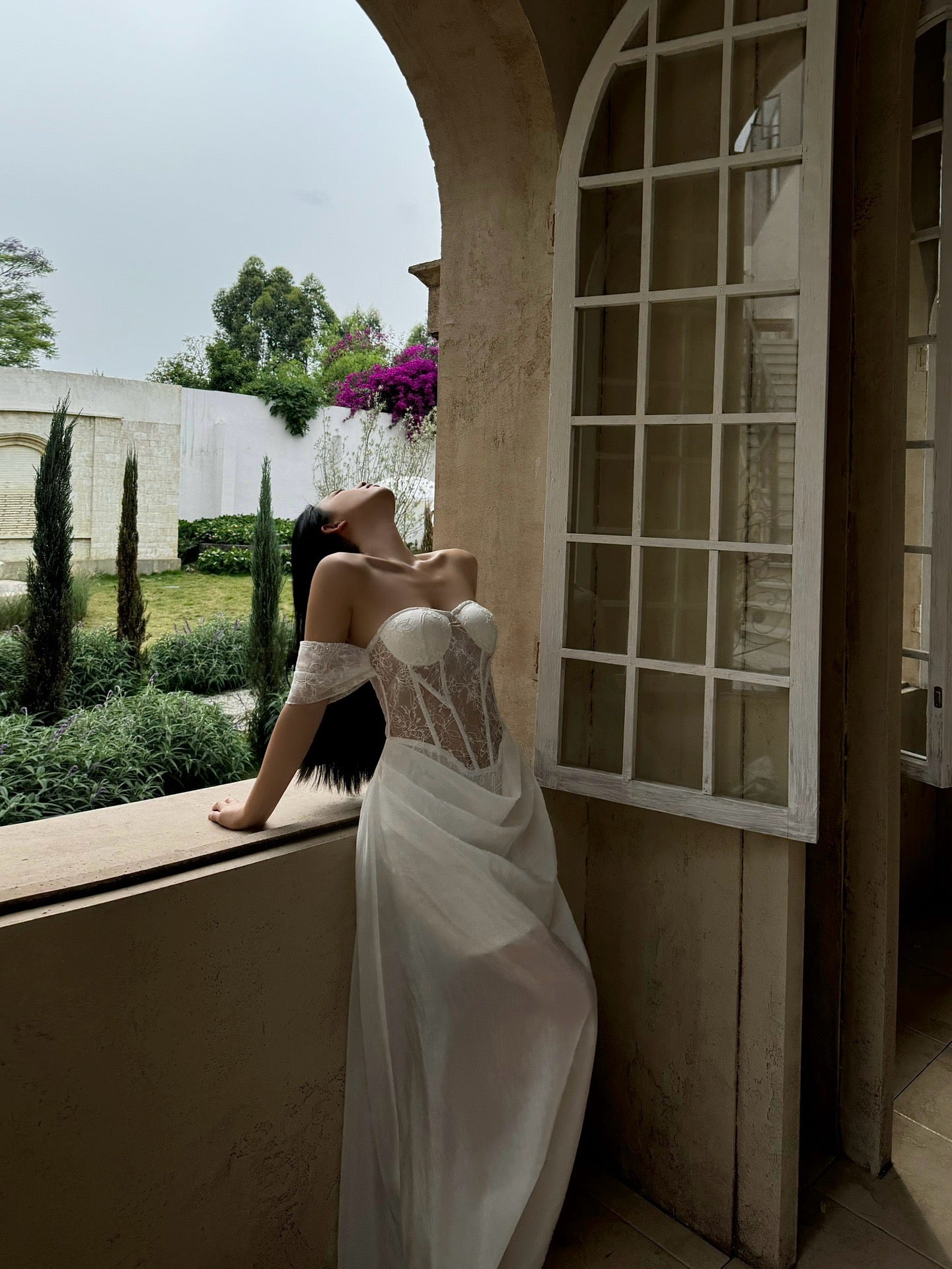 CROW CREW | Lace Corset Dress (White)