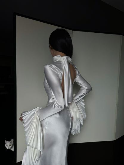 Tsuki | Backless Maxi Dress with Ruffled Sleeves (White)