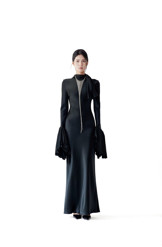 Tsuki | Backless Maxi Dress with Ruffled Sleeves (Black)