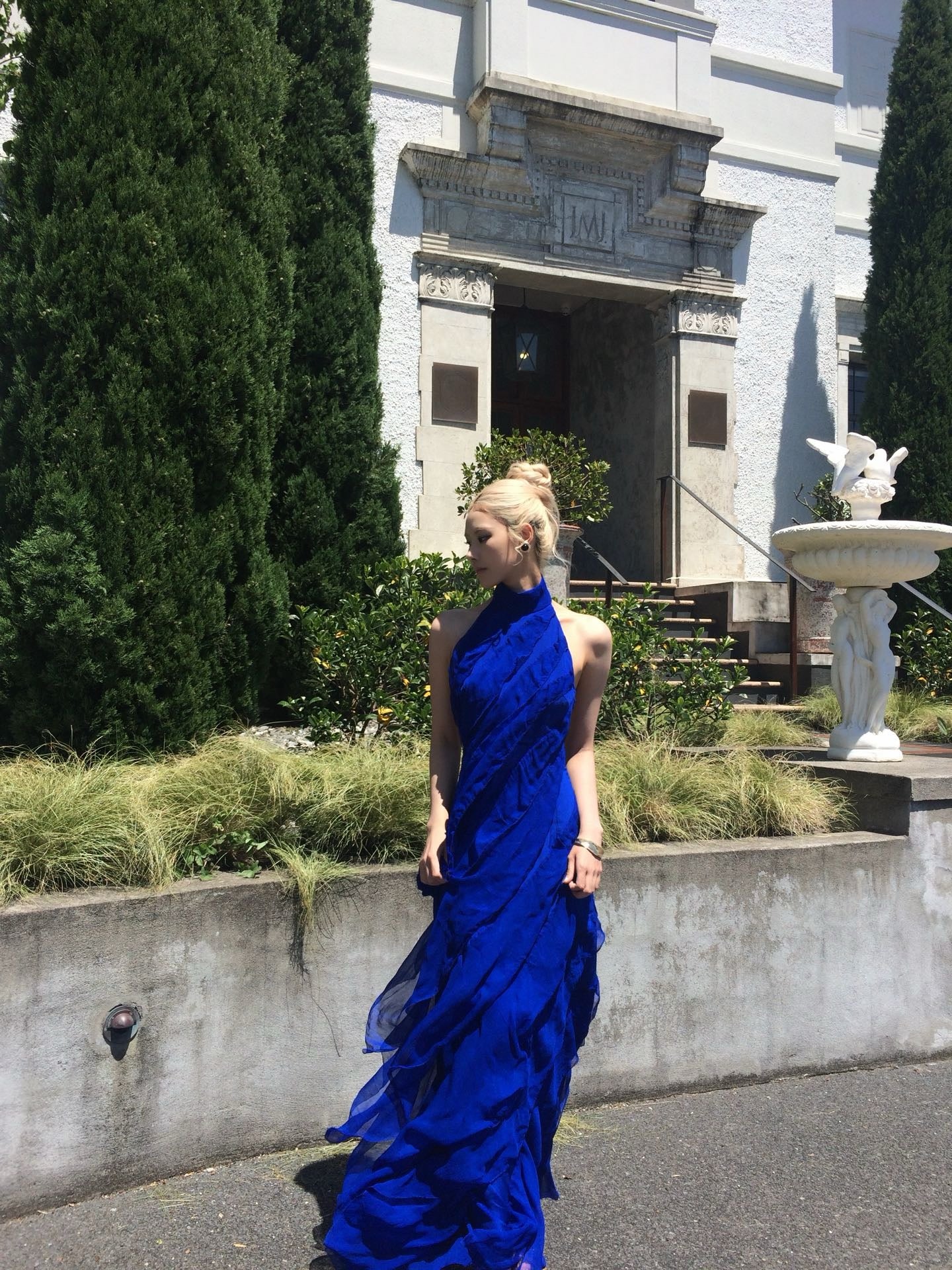 Tsuki | Halter Backless Ruffled Tiered Maxi Dress (Klein Blue/Burgundy Red)