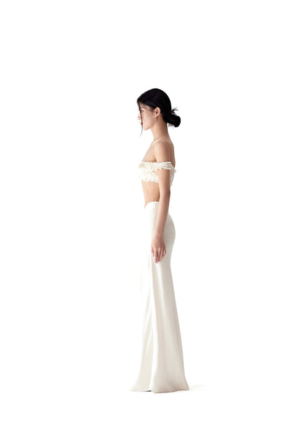 Tsuki | Off-the-Shoulder Bra Top+Ruffled Mermaid Skirt (Cream)