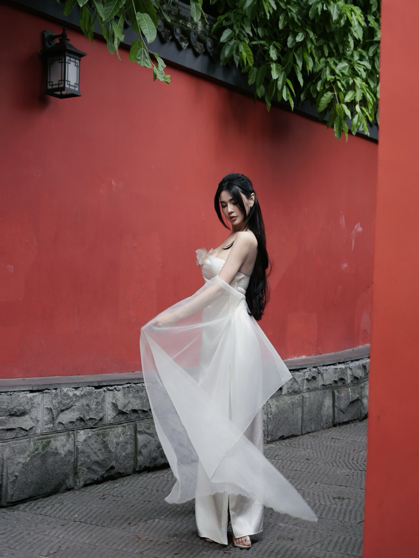CROW CREW | Sheer Veil Strapless Dress (White)