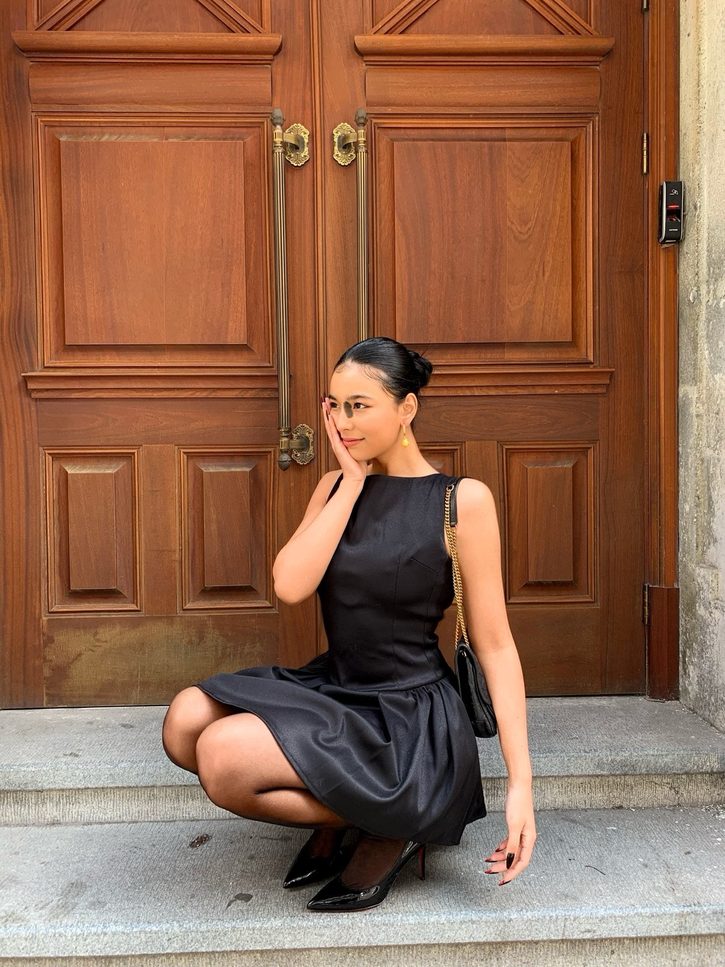 Artel Retro | Backless Floral Puff Dress (Black)