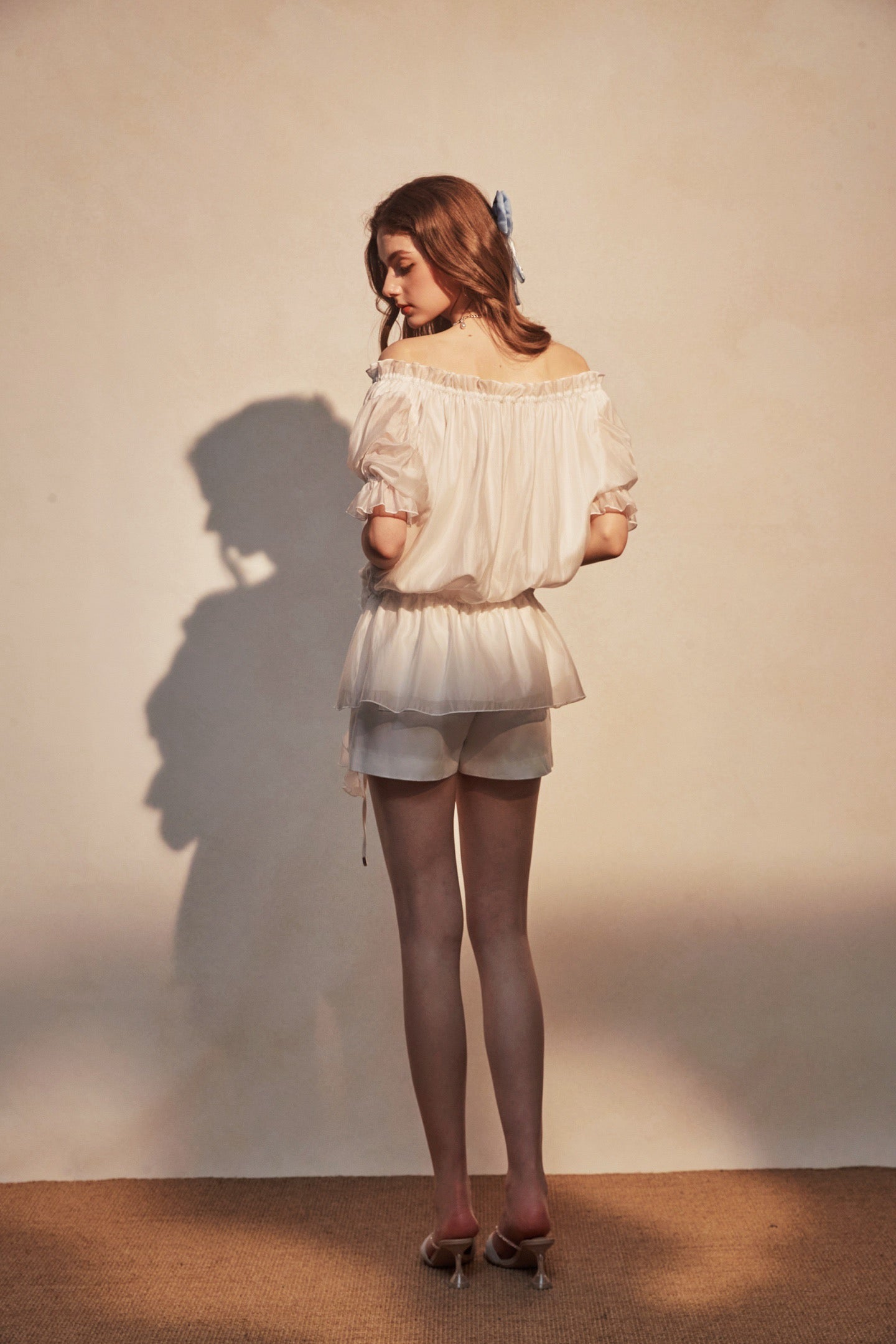 KINGWEN | White Off-Shoulder Short-Sleeve Shirt