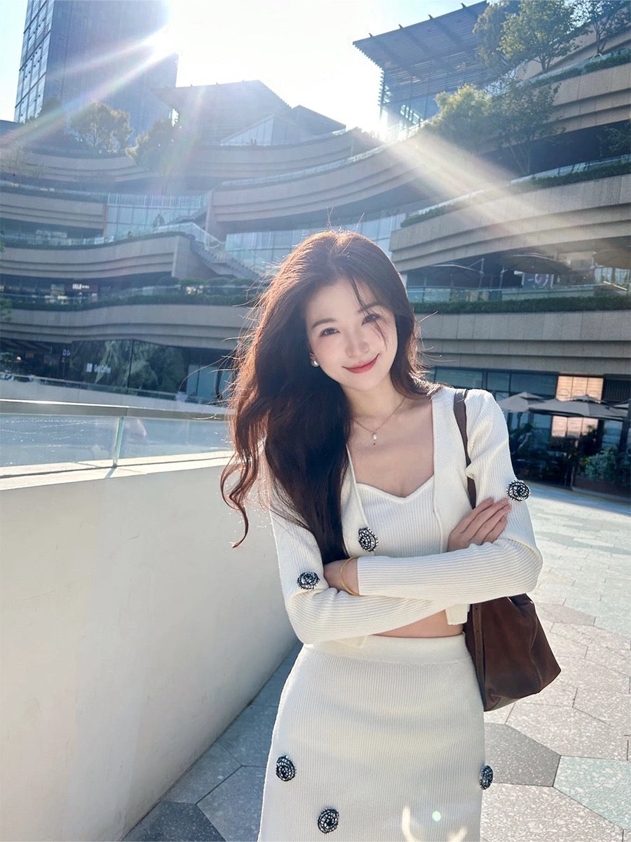 ROCHA ROMA | White Camelia Knit Set (Cardigan+Tank Top+Skirt)
