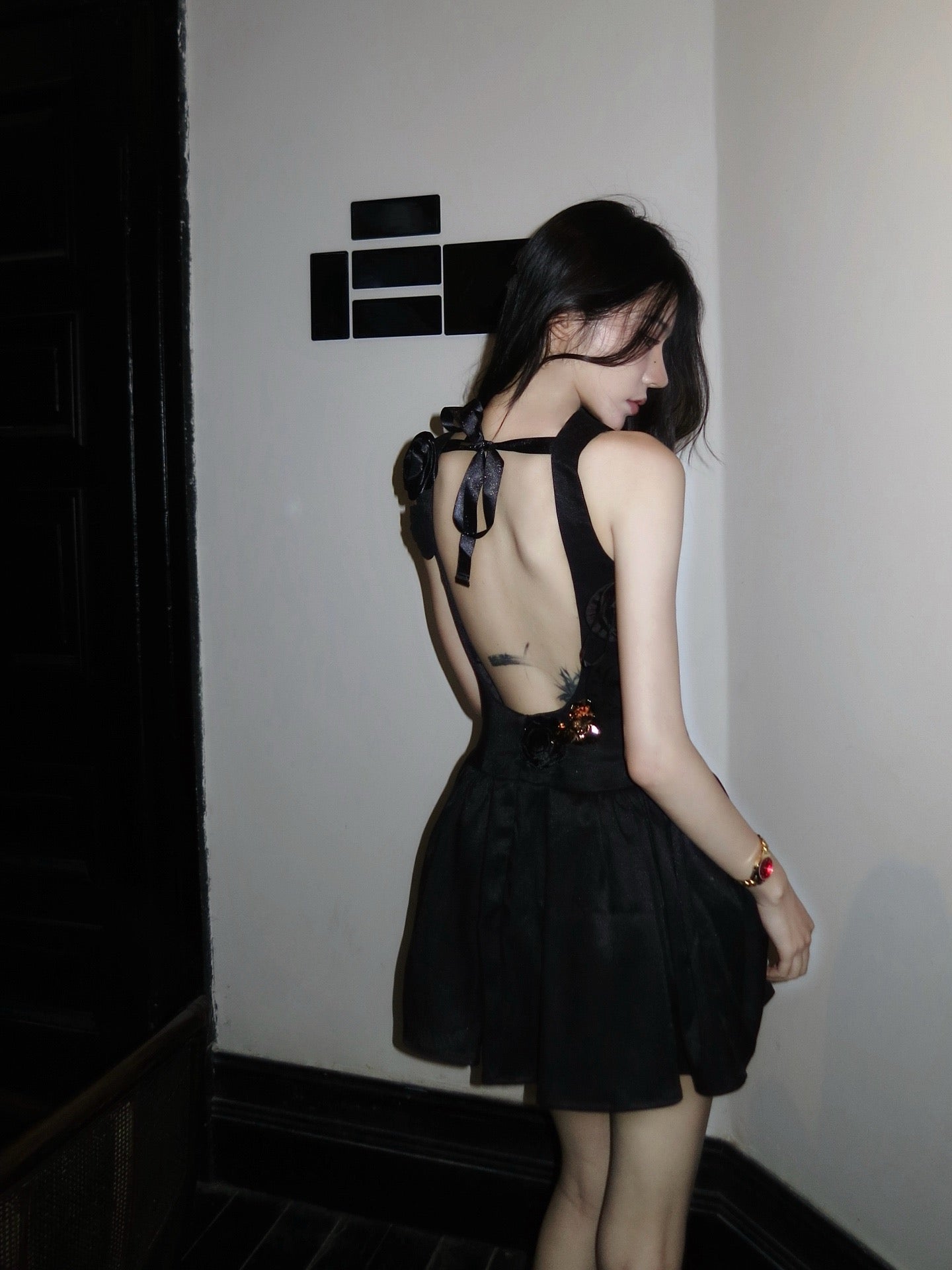Artel Retro | Backless Floral Puff Dress (Black)